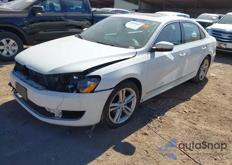 2015 Volkswagen Passat 1.8T Se из США, поврежденный, VIN 1VWBT7A37FC050075